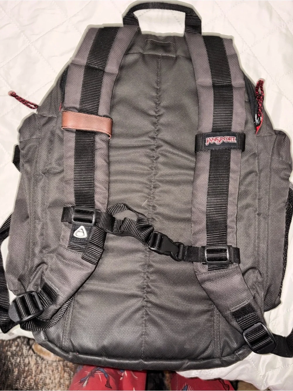 Jansport Growler Backpack 1705cu. Hold 15" Laptop Or 3L Hydration Bladder - Picture 2 of 9